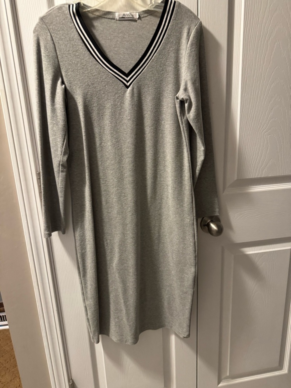 A New Day Heather Gray V-Neck Long Sleeve Dress